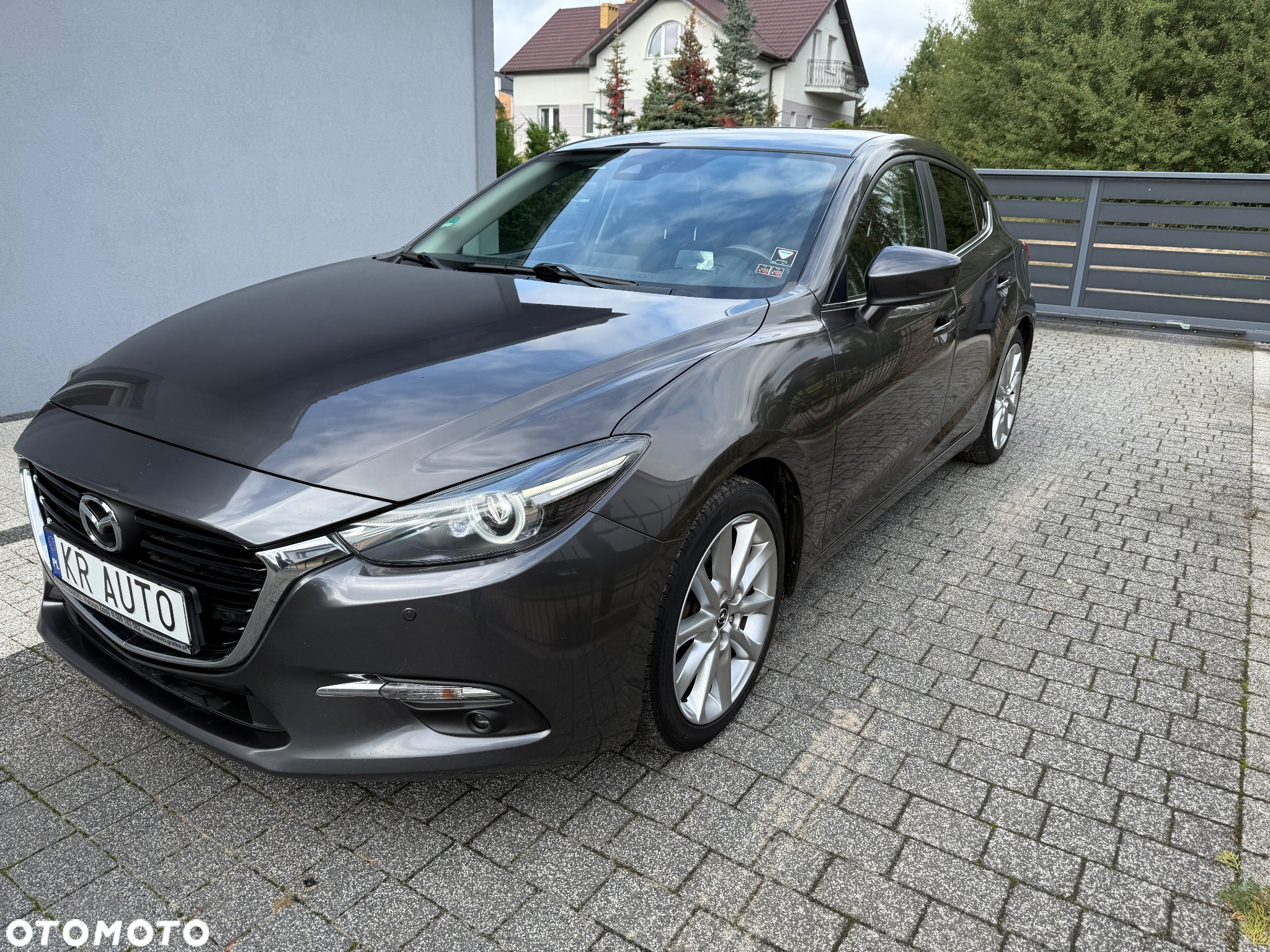 Mazda 3 SKYACTIV-G 120 Exclusive-Line - 2