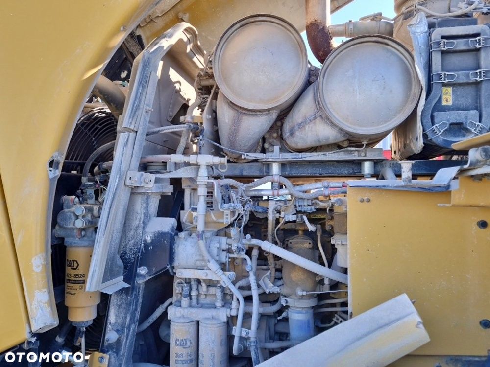 Caterpillar 966M - 3