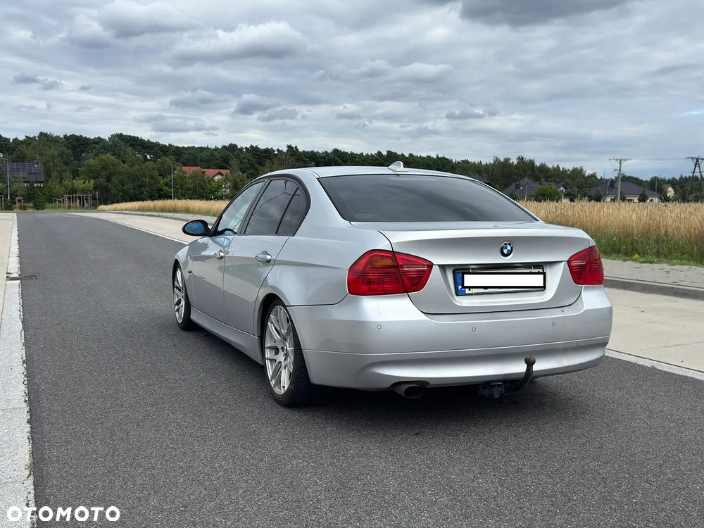 BMW Seria 3 320i - 6