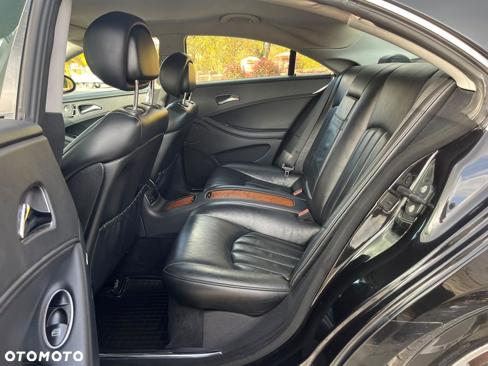 Mercedes-Benz CLS 320 CDI - 21