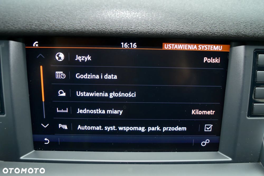 Land Rover Discovery Sport - 30