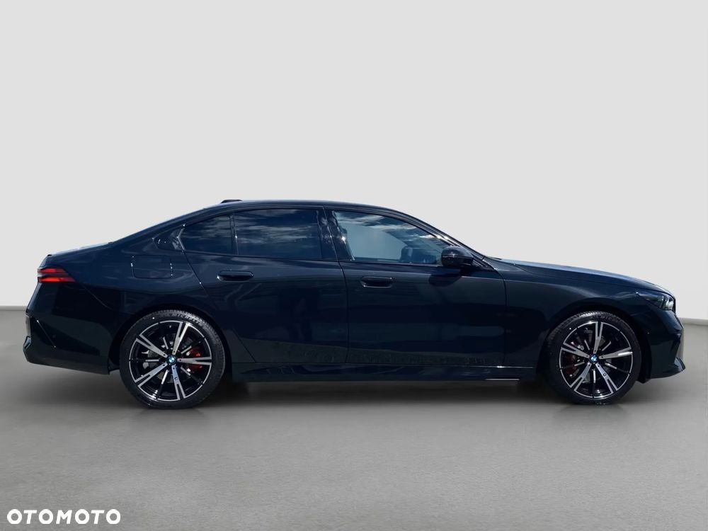 BMW Seria 5 520d mHEV M Sport - 8