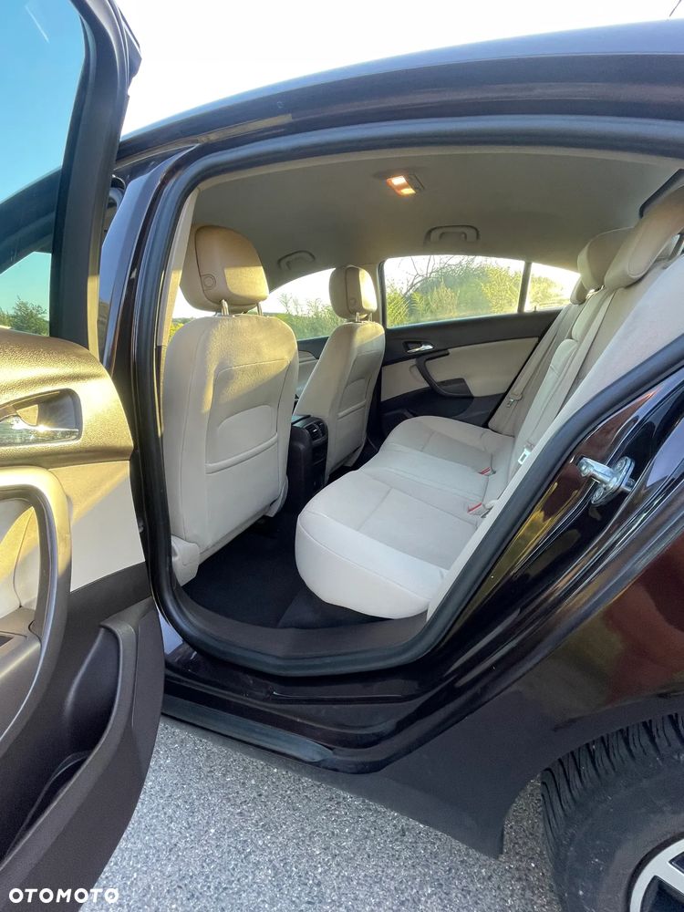 Opel Insignia 2.0 CDTI - 8