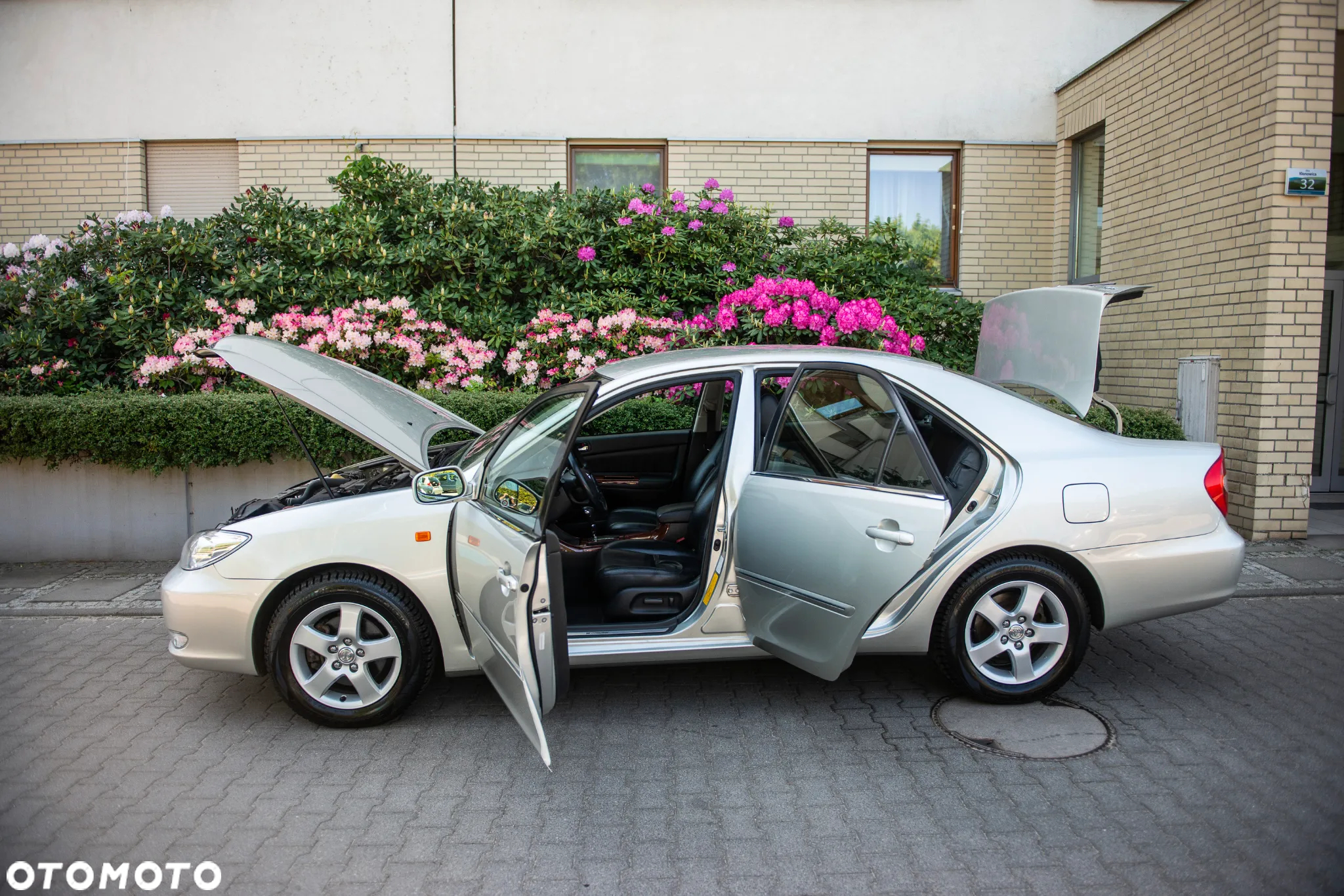 Toyota Camry 3.0 V6 - 10