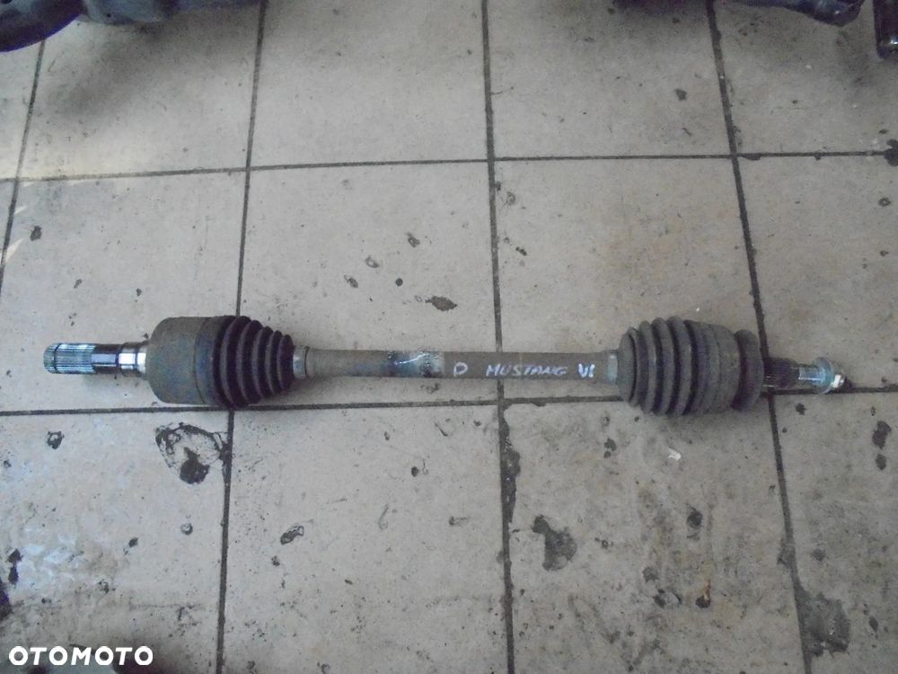 Mustang VI 5,0 półoś prawa - 1