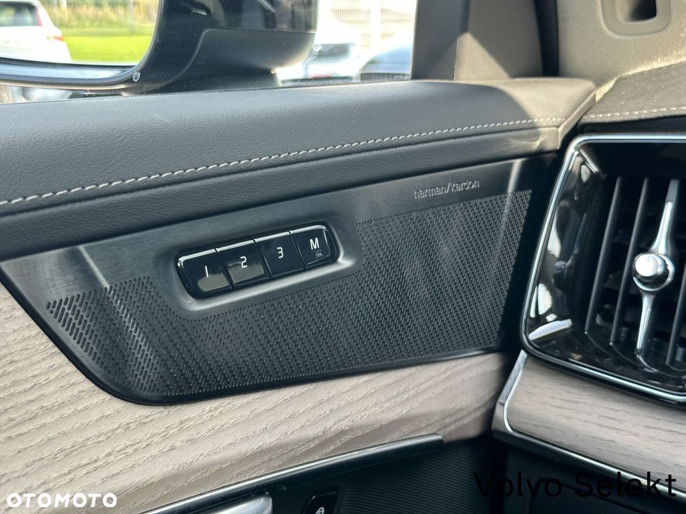 Volvo XC 90 - 34