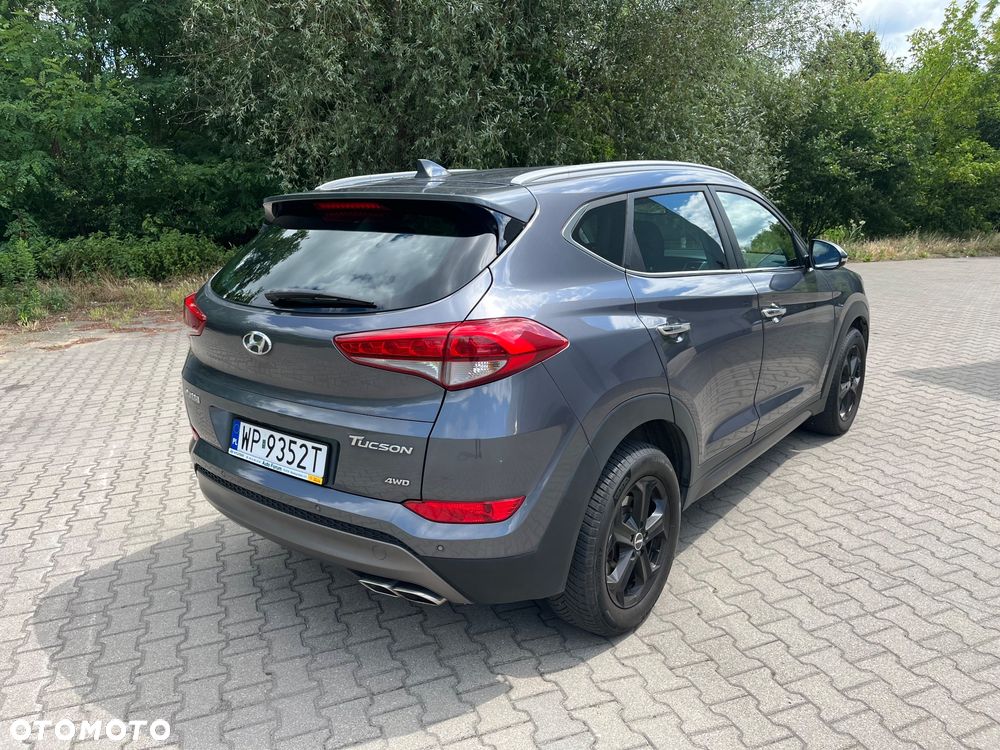 Hyundai Tucson 2.0 CRDI Comfort 4WD - 6