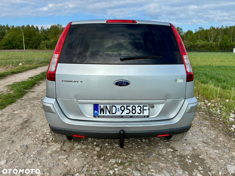Ford Fusion 1.6 + - 9