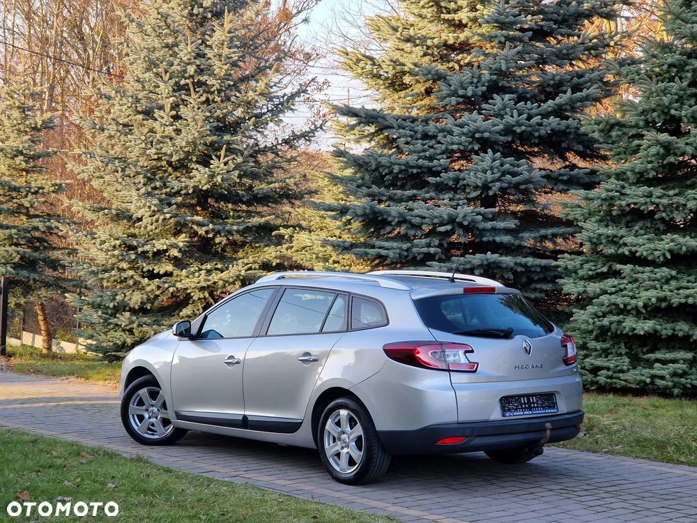 Renault Megane TCe 130 Dynamique - 5