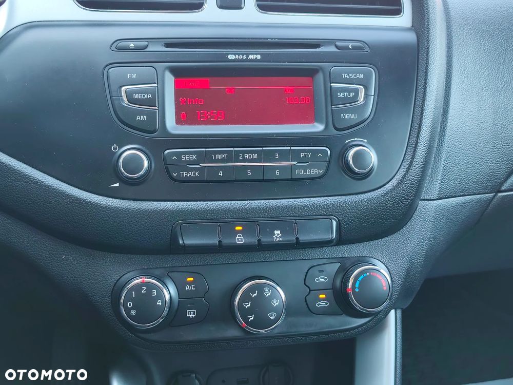 Kia Ceed 1.4 CVVT Dream-Team Edition - 17
