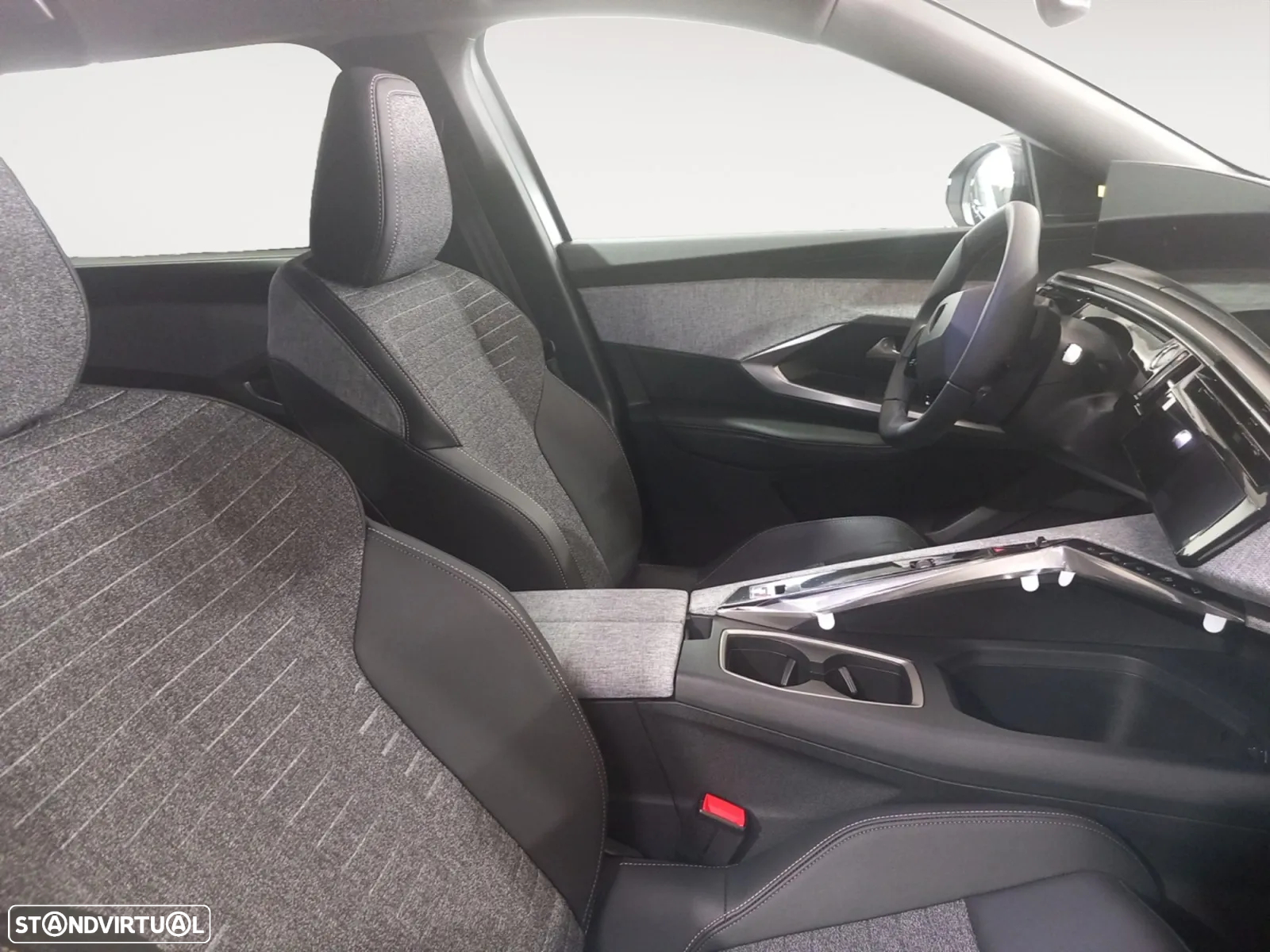 Peugeot E-5008 73 kWh Allure - 14