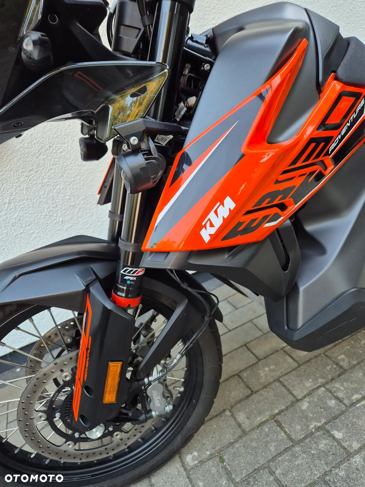 KTM Adventure 890 - 2