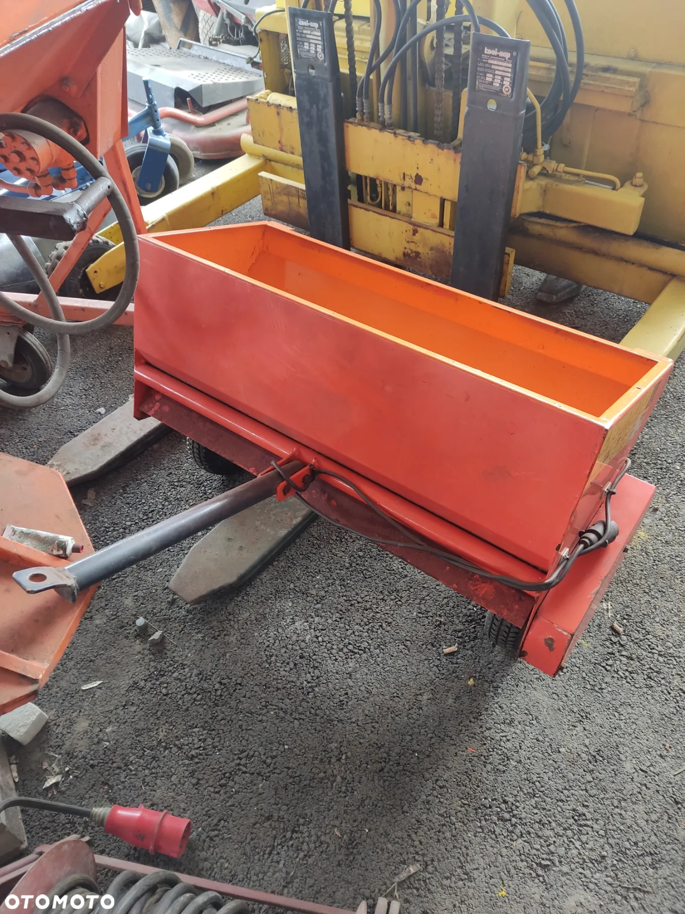 posypywarka Husqvarna Kova S1001 piaskarka - 2