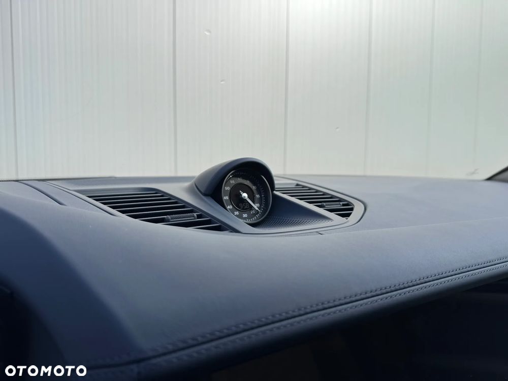 Porsche Panamera 4S E-Hybrid PHEV - 19