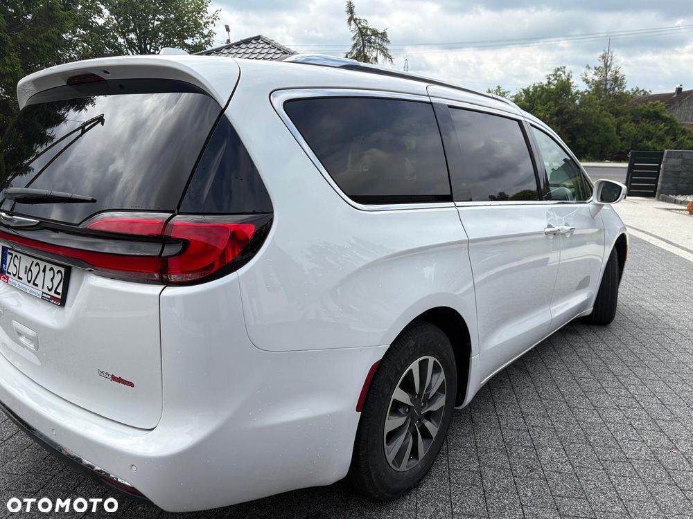 Chrysler Pacifica - 7