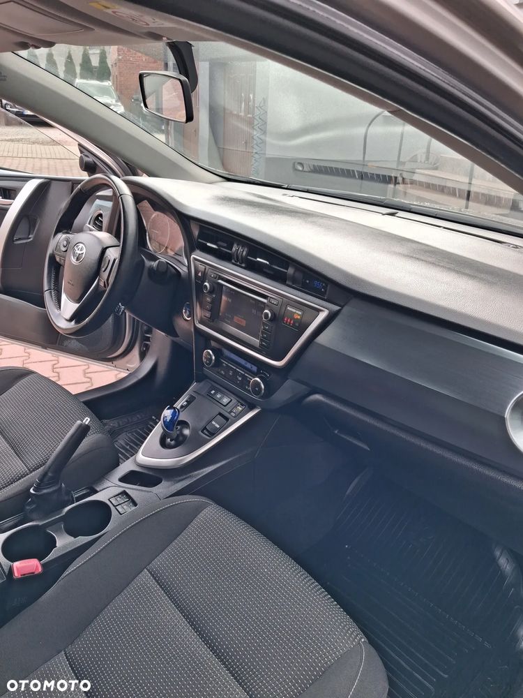 Toyota Auris - 18