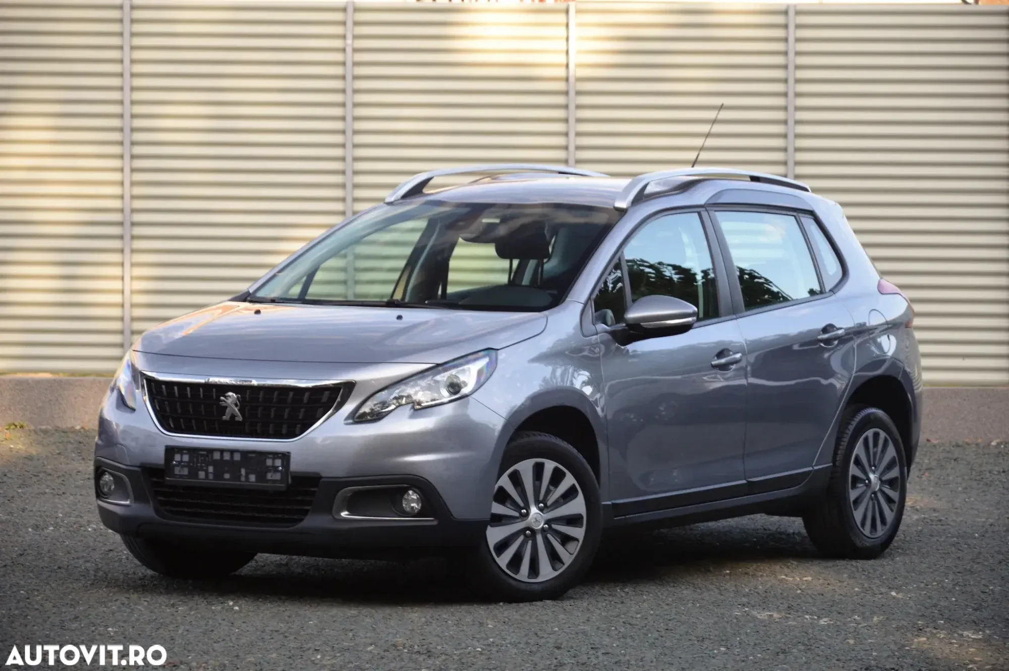 Peugeot 2008 - 10