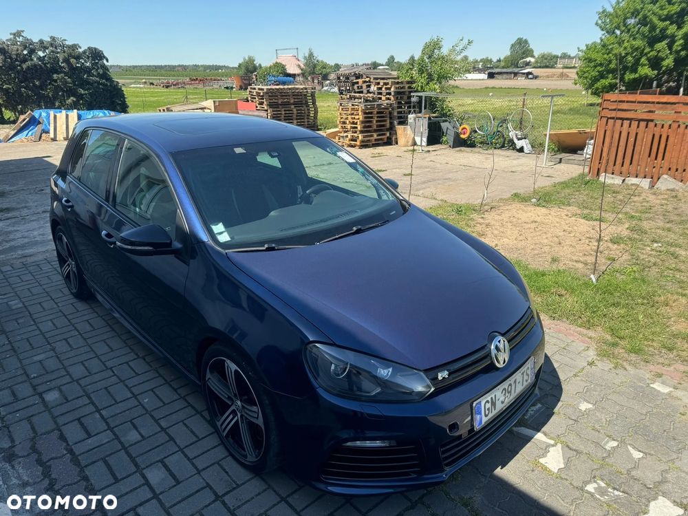 Volkswagen Golf - 6