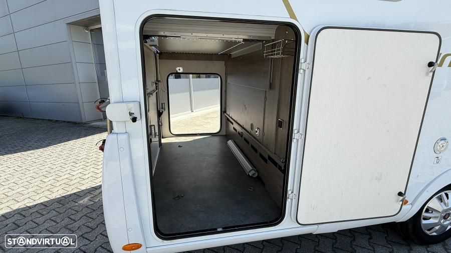 Bavaria T 746 Style c.central e basculante - 26