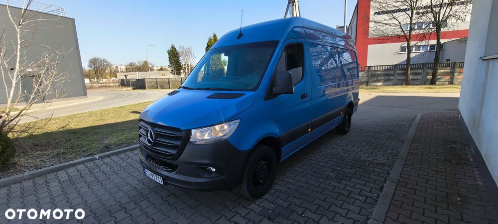 Mercedes-Benz Sprinter - 1
