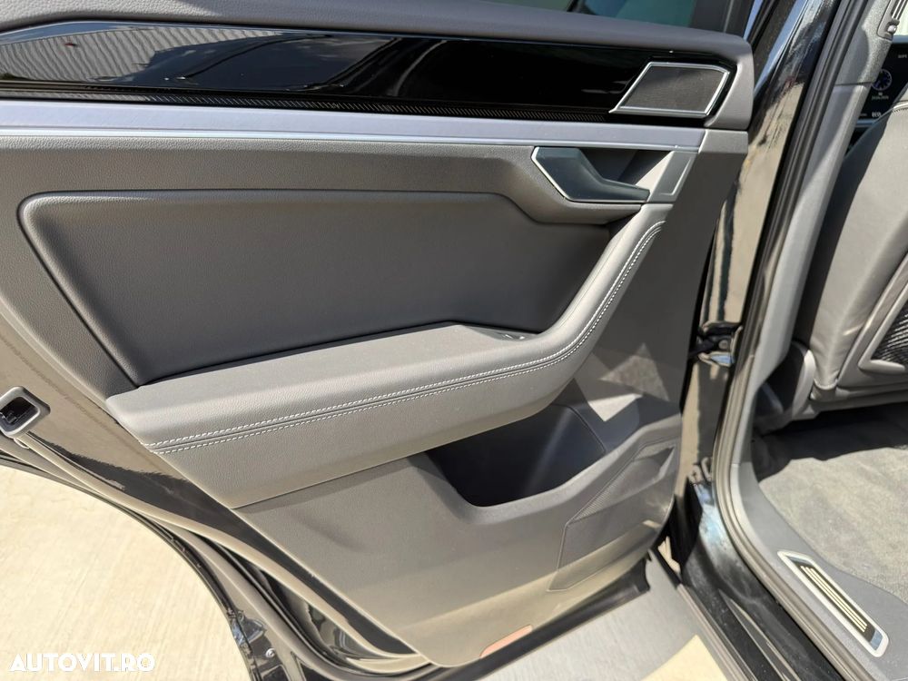 Volkswagen Touareg V6 TDI 4MOTION R-Line - 25