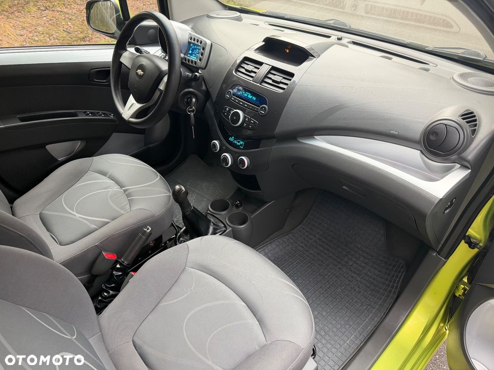 Chevrolet Spark 1.2 LTZ - 16