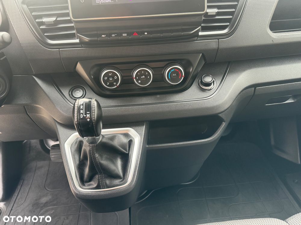 Renault Trafic - 26
