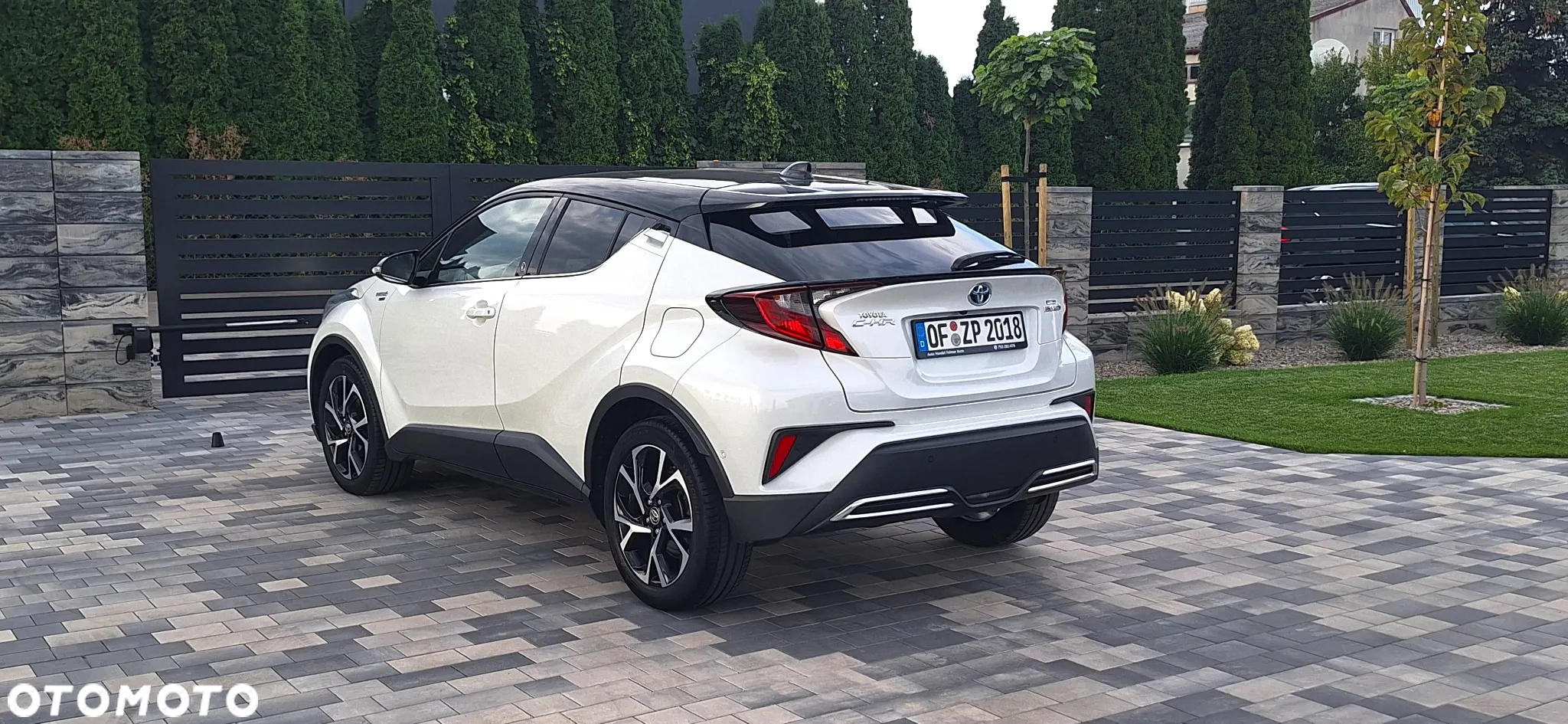 Toyota C-HR 2.0 Hybrid Team Deutschland - 9