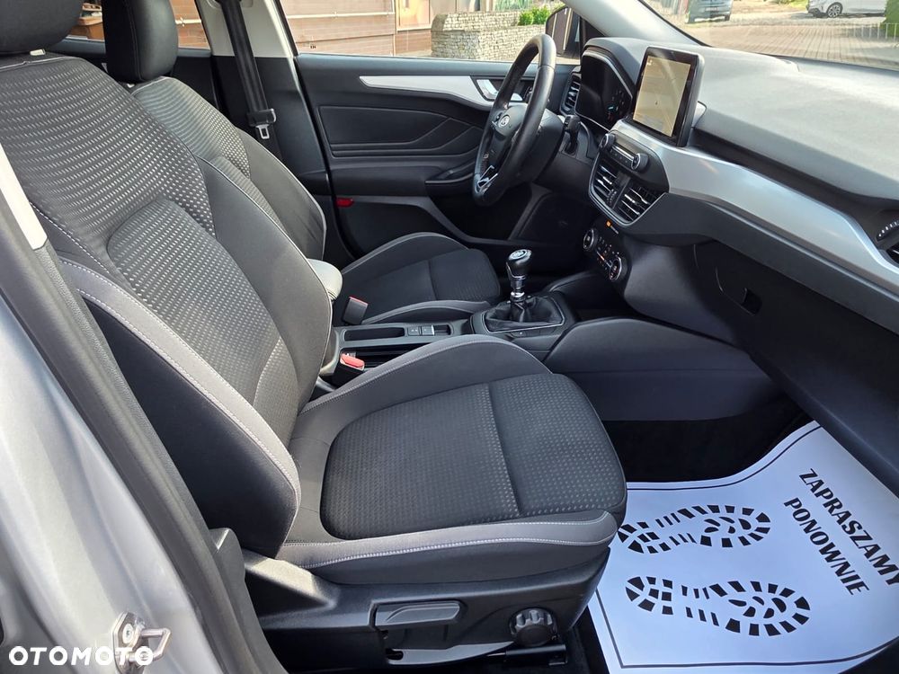 Ford Focus 1.0 EcoBoost STart-Stopp-System TITANIUM X - 17