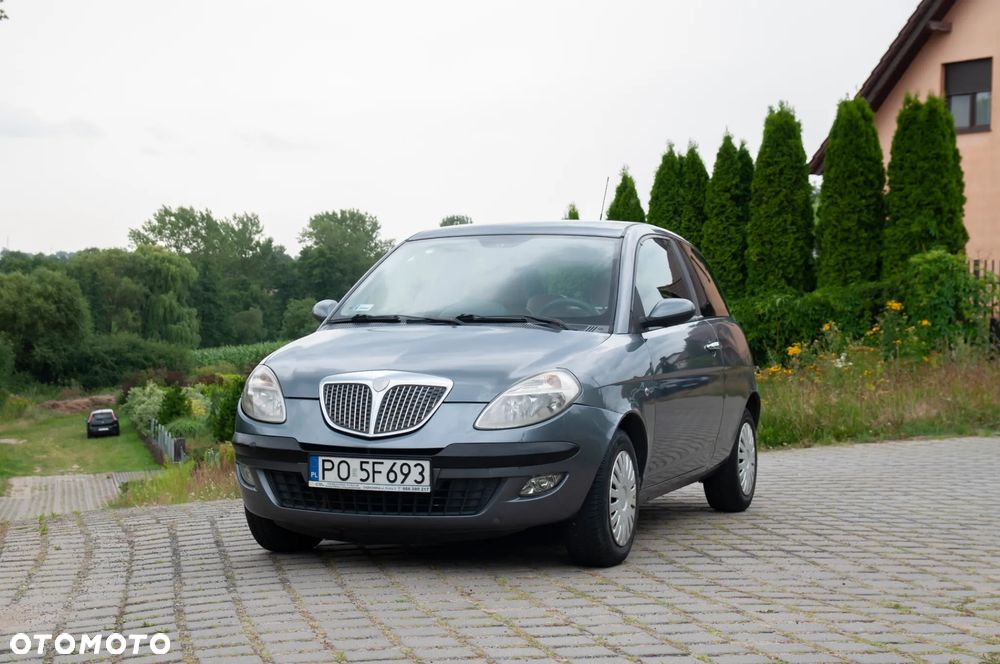Lancia Ypsilon 1.2 16v Class - 3
