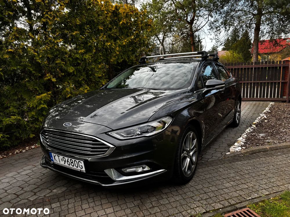 Ford Fusion - 2