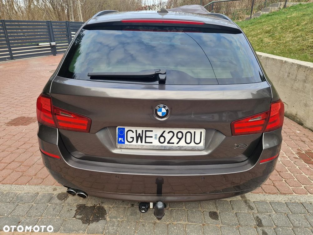 BMW Seria 5 525d xDrive - 4