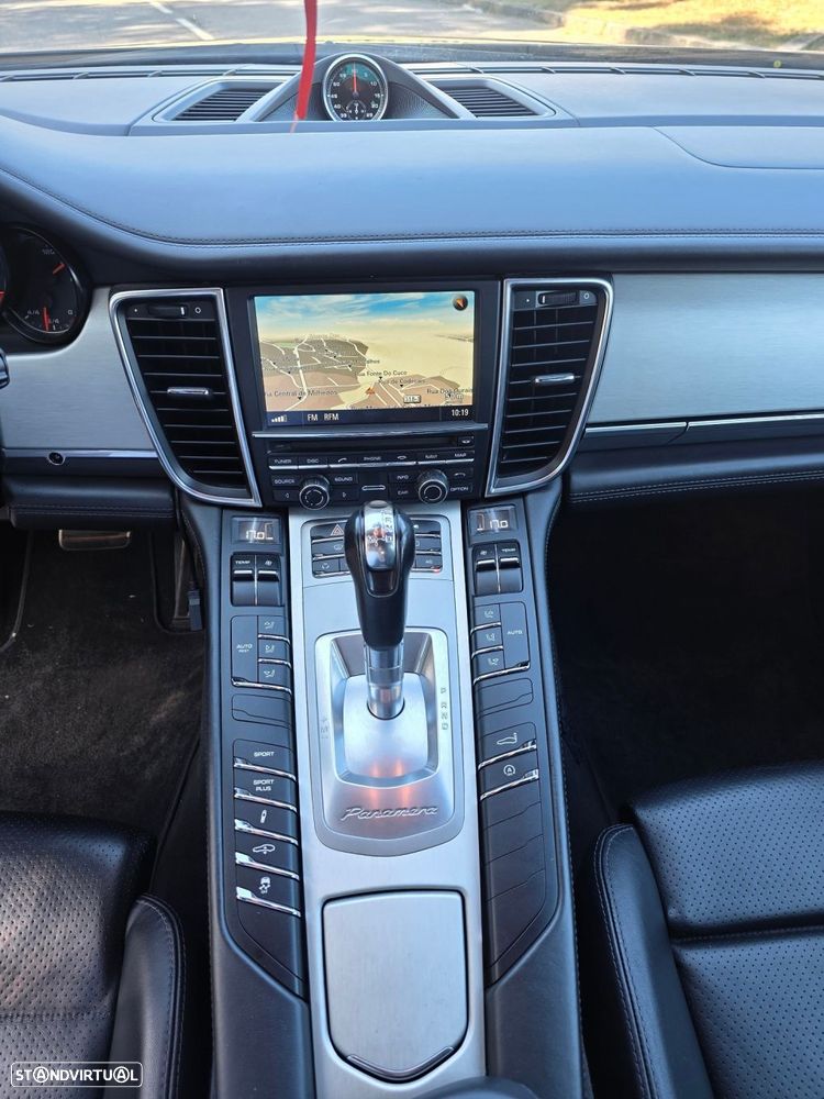 Porsche Panamera 3.0 V6 - 12