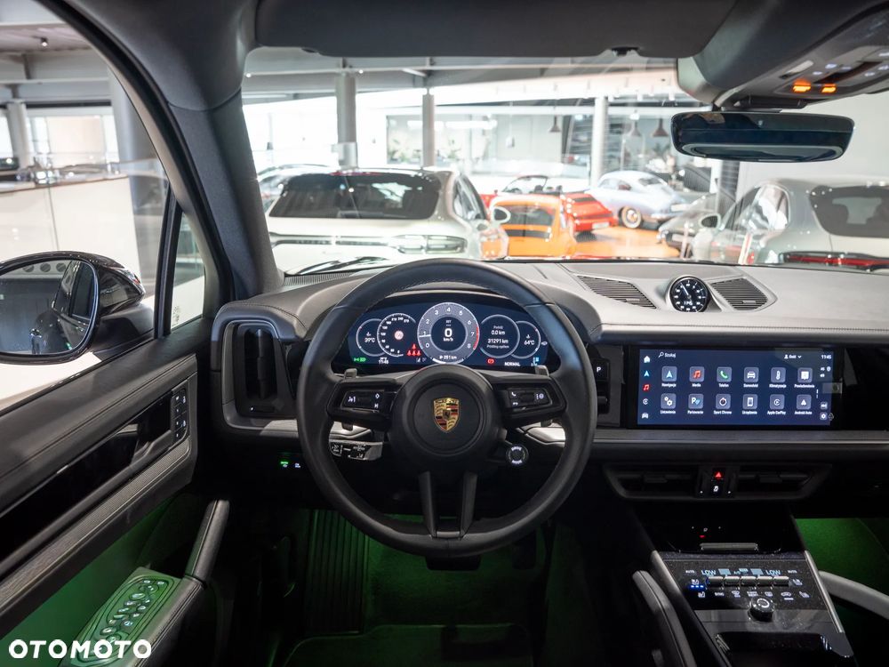 Porsche Cayenne Standard - 17