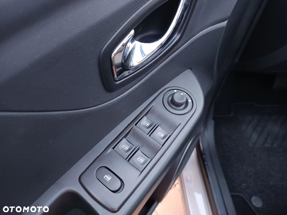 Renault Captur - 12
