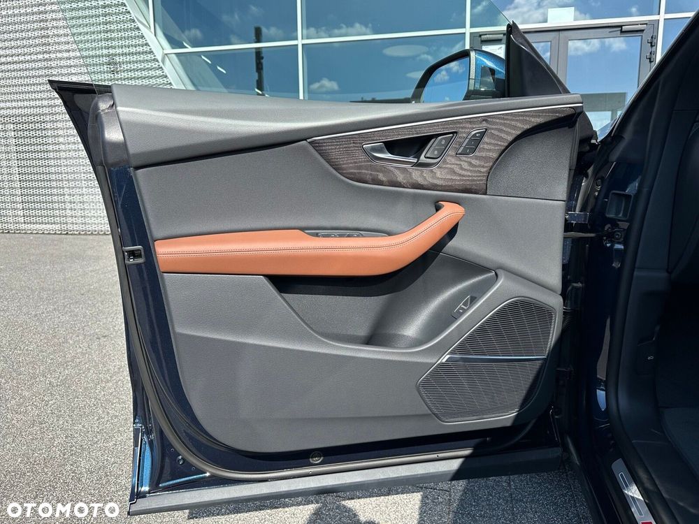 Audi Q8 - 13
