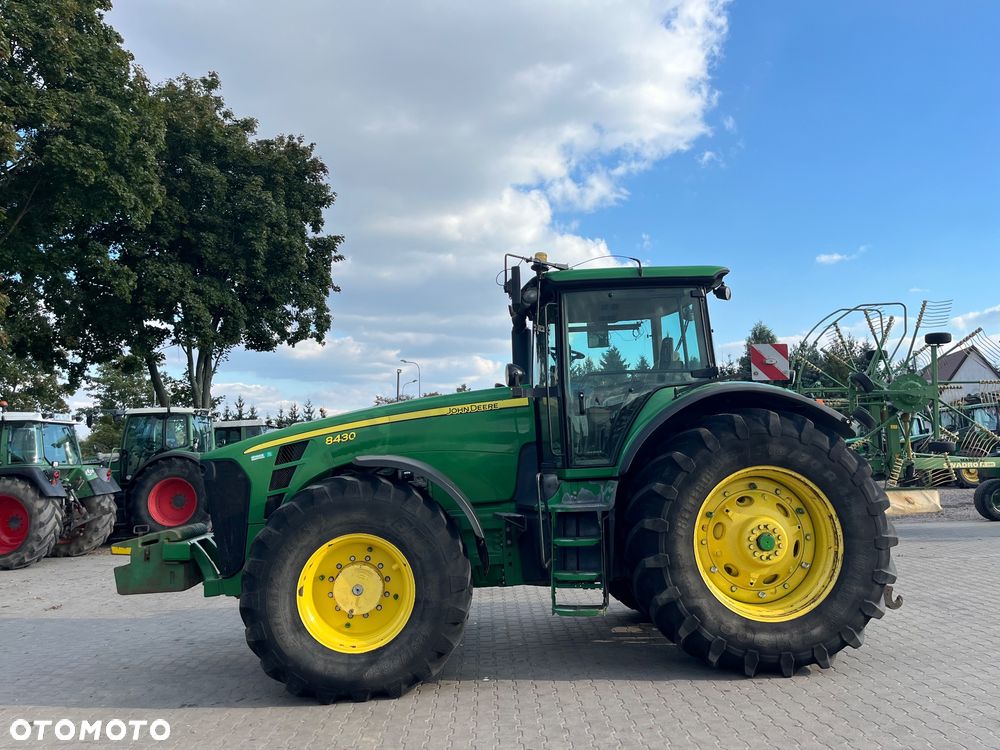 John Deere 8430 - 14