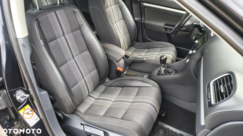 Volkswagen Golf 1.6 Edition - 16