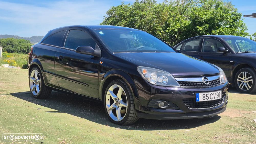 Opel Astra GTC 1.9 CDTI - 1