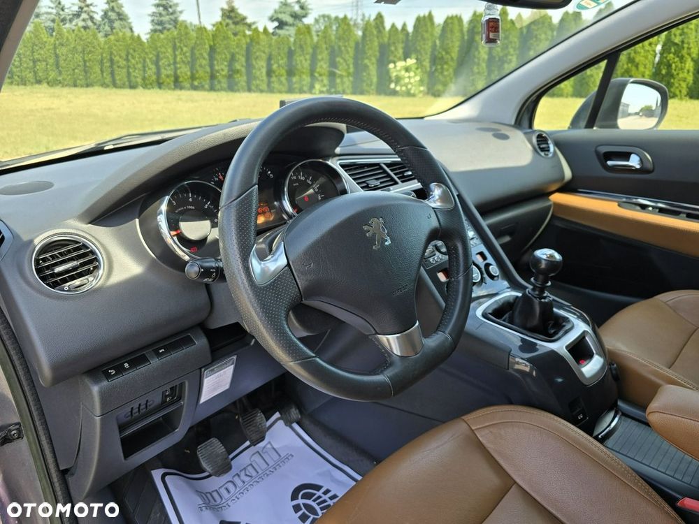 Peugeot 5008 - 15