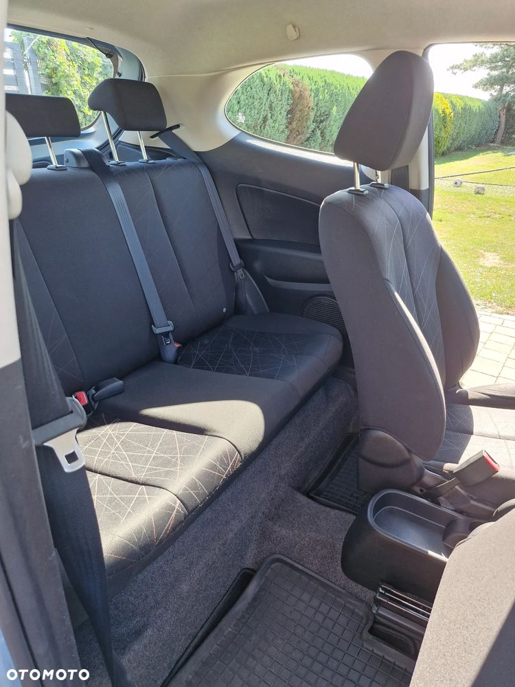 Mazda 2 - 11
