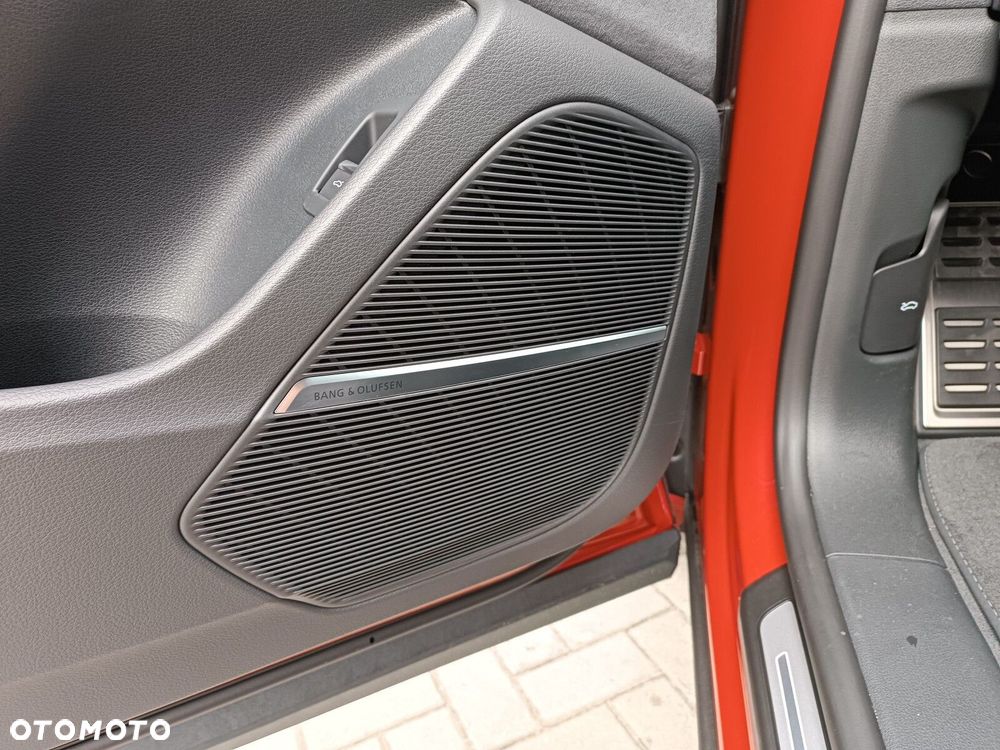 Audi SQ8 - 32