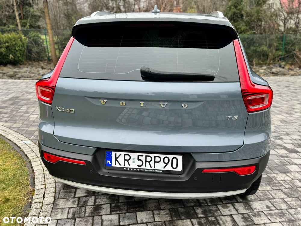 Volvo XC 40 T3 Momentum Pro - 26