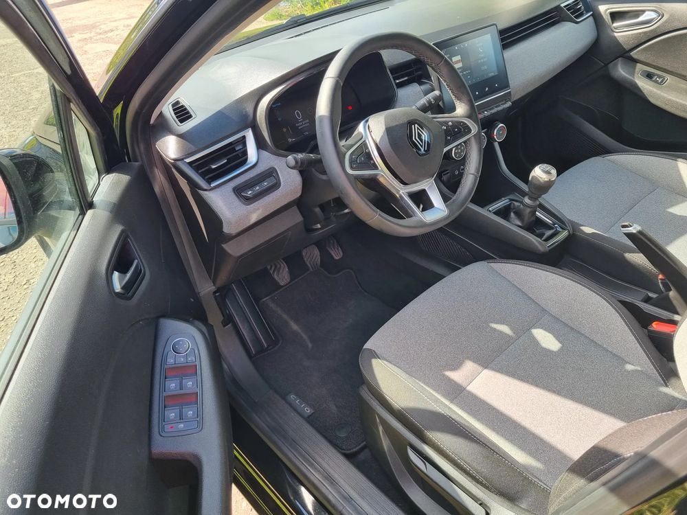 Renault Clio TCe 90 EVOLUTION - 13