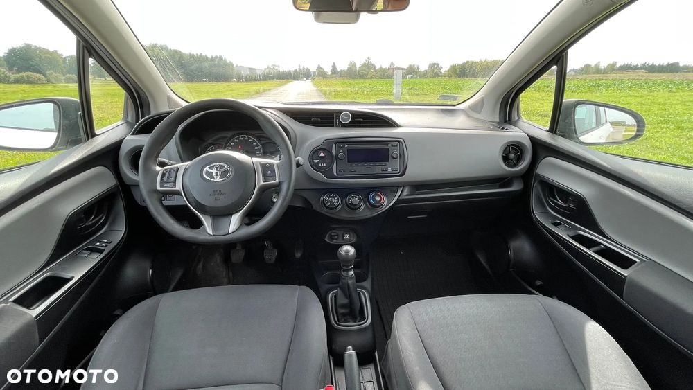 Toyota Yaris 1.5 Active - 12