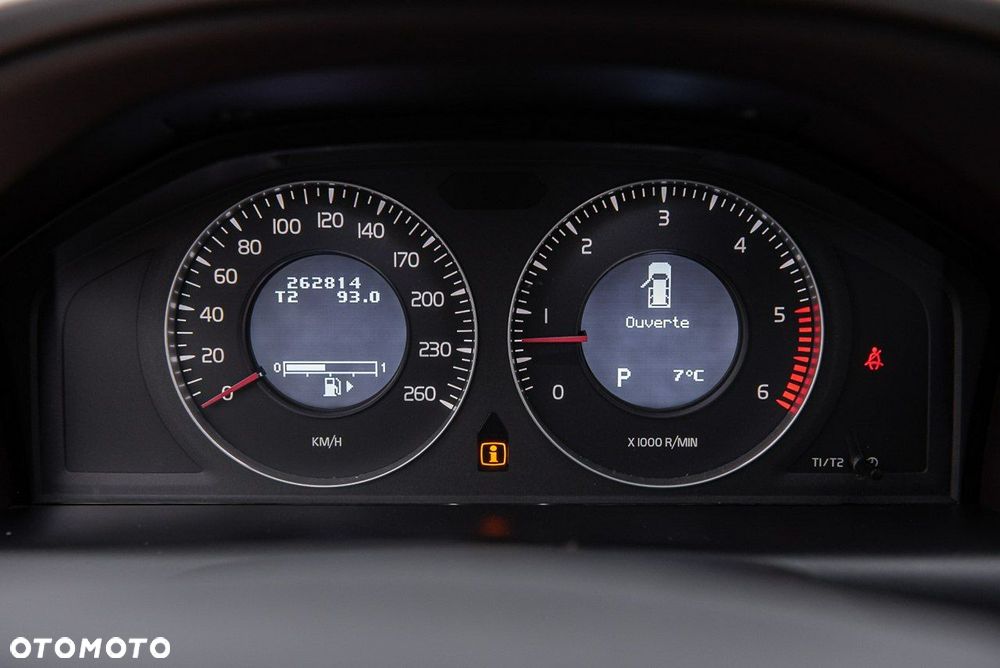 Volvo XC 60 D5 AWD Momentum - 30