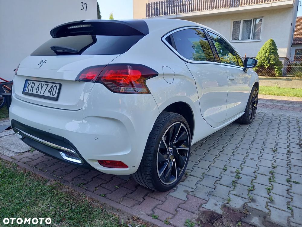 Citroën DS4 HDi 115 SoChic - 13