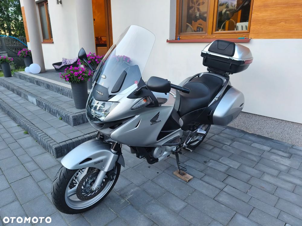 Honda NT - 9