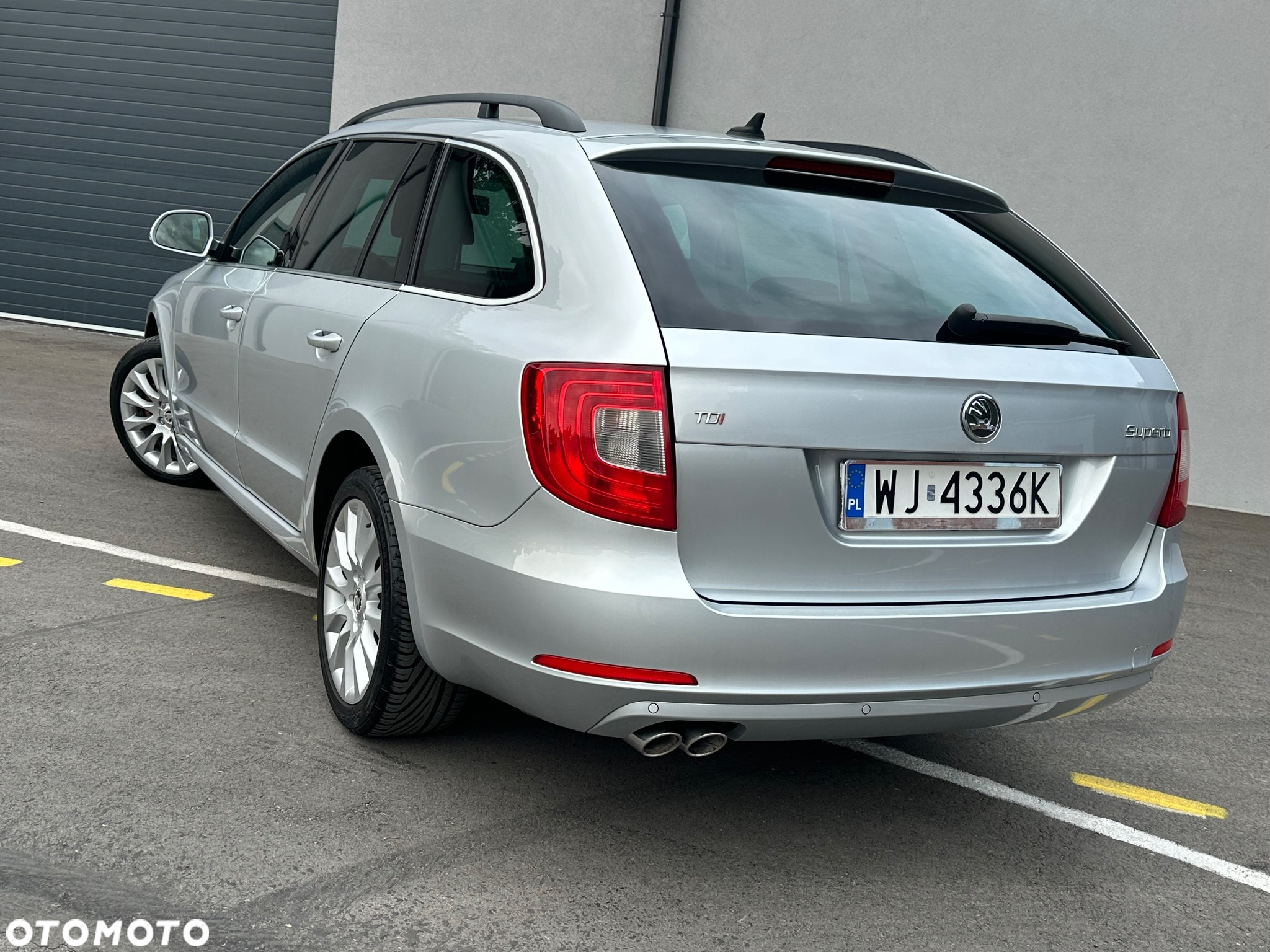 Skoda Superb Combi 2.0 TDI DSG Elegance - 15