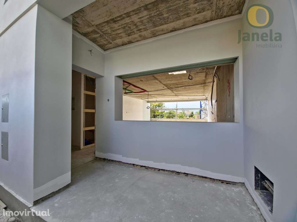 Extraordinária MORADIA NOVA e MODERNA - 2 estacionamentos em BOX - ... - Grande imagem: 2/17